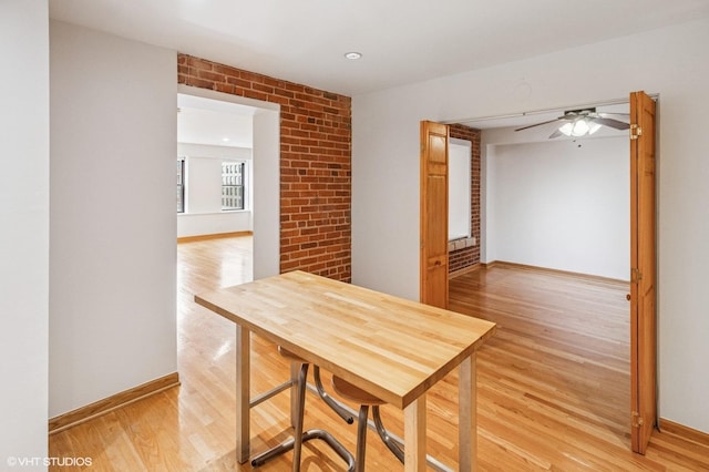 40 E 9th St Unit 903, Chicago, IL 60605 - dining room featuring light wood-style flooring and a ceiling fan