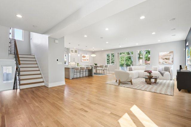 6339 N Leona Ave, Chicago, IL 60646 - photo 2