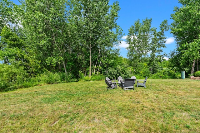 8520 White Oaks Ct, Wonder Lake, IL 60097 - view of green lawn