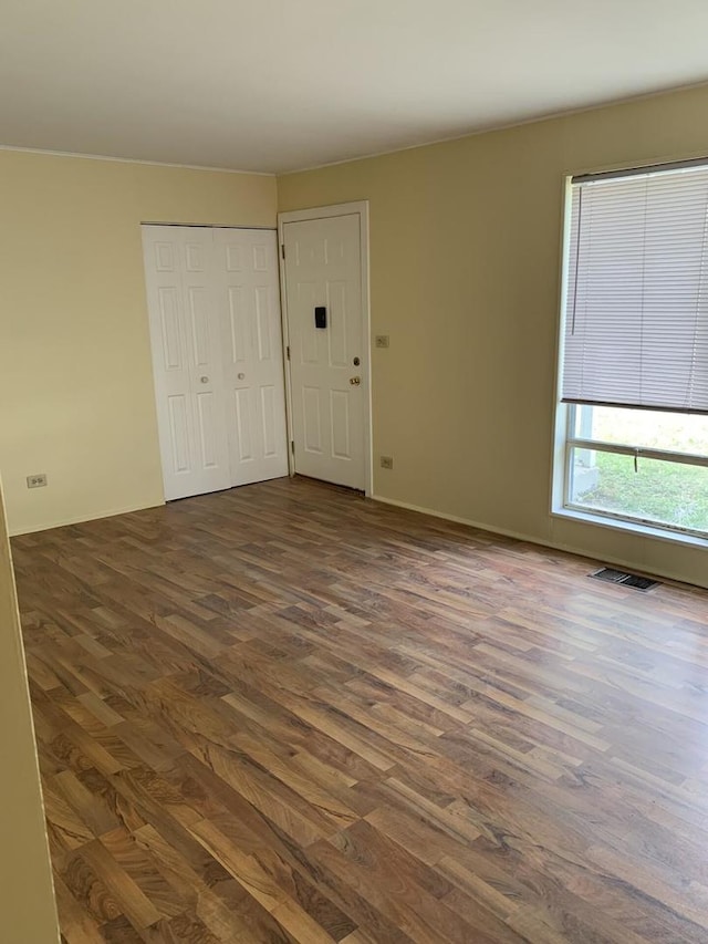 2605 Park St, Rolling Meadows, IL 60008 - unfurnished room with dark wood-type flooring