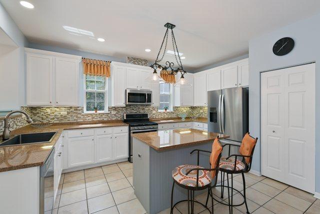 10470 Northbridge Dr, Huntley, IL 60142 - photo 14