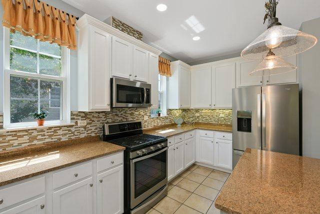 10470 Northbridge Dr, Huntley, IL 60142 - photo 17