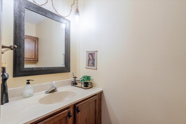 141 Manor Cir, Bloomington, IL 61704 - bathroom with vanity