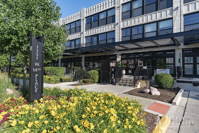 1151 W 14th Pl Unit 238, Chicago, IL 60608 - view of property's community