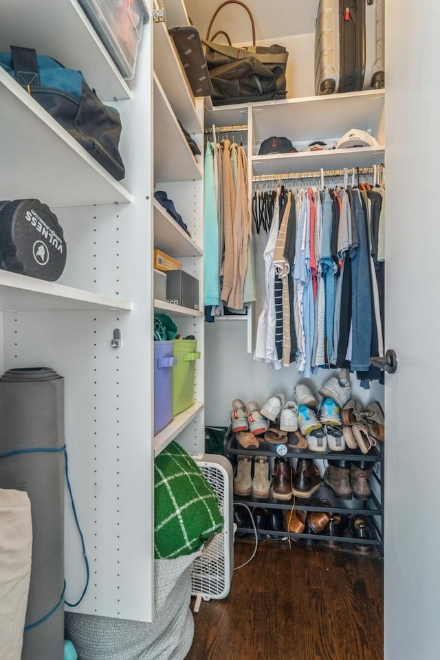 2144 W Schiller St Unit H, Chicago, IL 60622 - spacious closet with wood finished floors