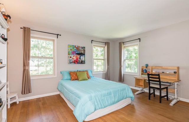 200 Timbercrest Dr, Schaumburg, IL 60193 - bedroom with wood finished floors and baseboards