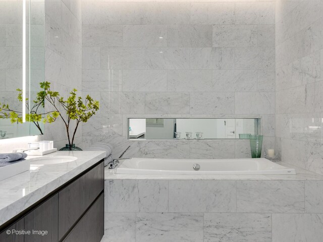 363 E Wacker Dr Unit 1808, Chicago, IL 60601