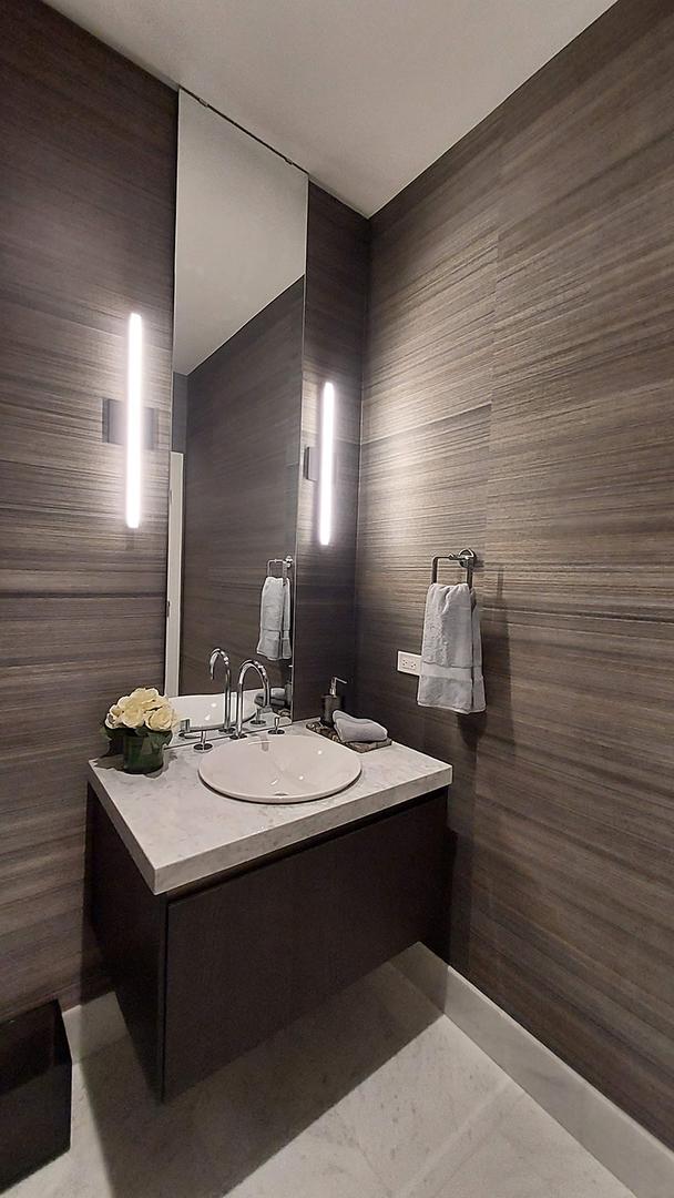 363 E Wacker Dr Unit 1808, Chicago, IL 60601