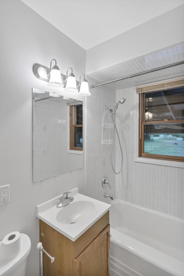 21130 Kildare Ave, Matteson, IL 60443 - full bathroom with vanity and washtub / shower combination