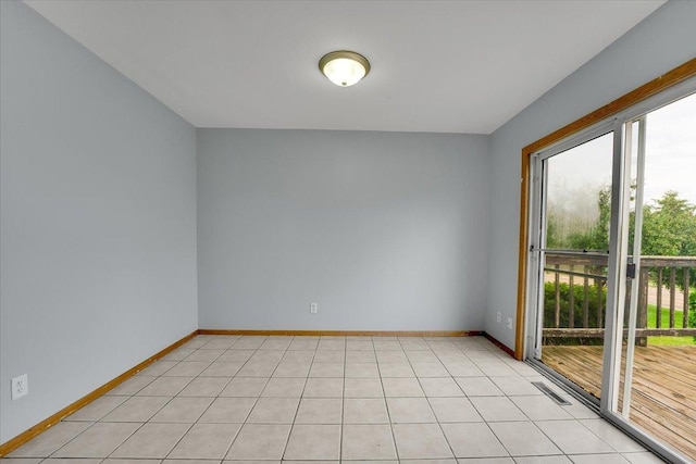 6621 Samantha Ln, Rockford, IL 61107 - empty room featuring plenty of natural light