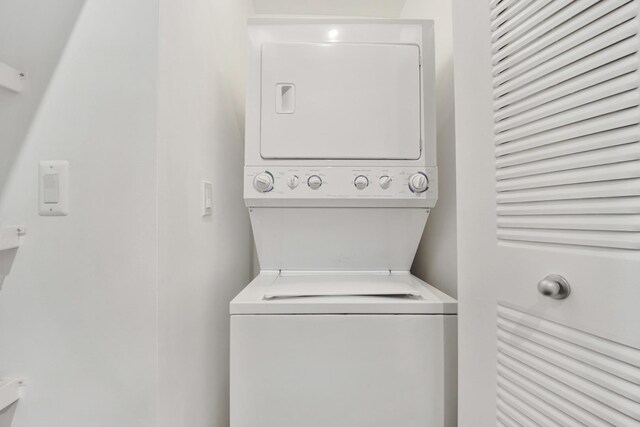 1110 W 15th St Unit 114, Chicago, IL 60608 - photo 17