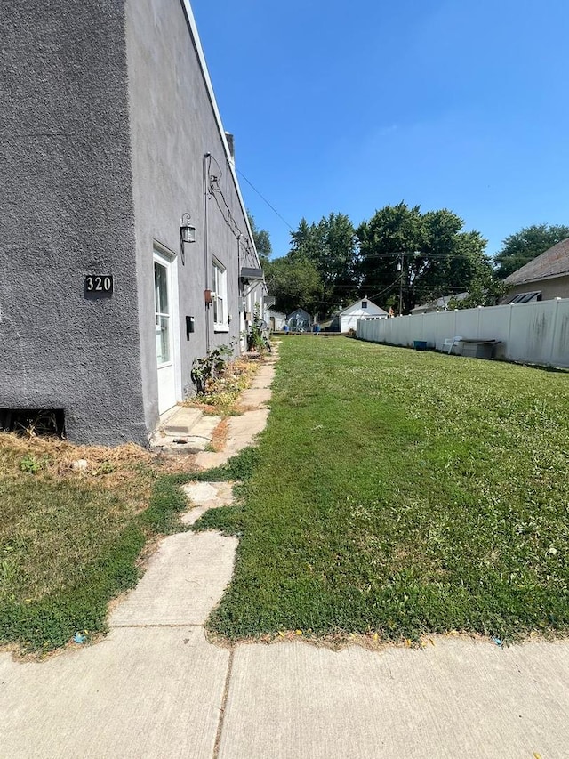 320 W Saint Paul St, Spring Valley, IL 61362 - view of yard