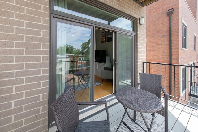 2409 W Catalpa Ave Unit 307, Chicago, IL 60625 - view of balcony