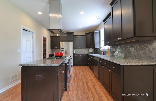 3100 Farmington Dr, Lindenhurst, IL 60046 - photo 11