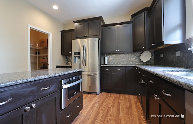 3100 Farmington Dr, Lindenhurst, IL 60046 - photo 12
