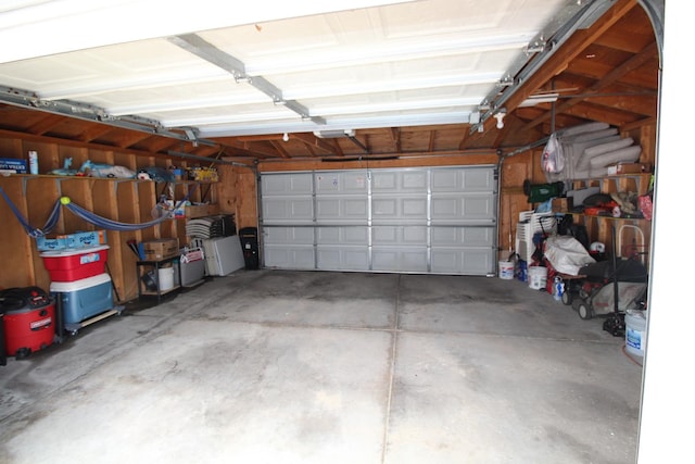 6142 W 60th St, Chicago, IL 60638 - garage featuring a garage door opener