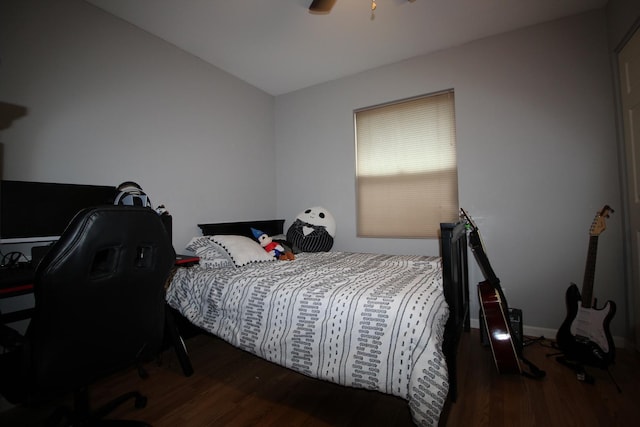 6142 W 60th St, Chicago, IL 60638 - bedroom with wood finished floors and ceiling fan