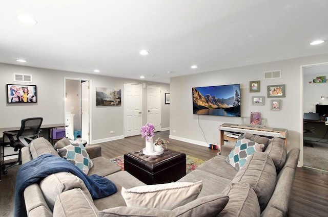 9050 Tamaroa Ter, Skokie, IL 60076 - living room with recessed lighting and wood finished floors