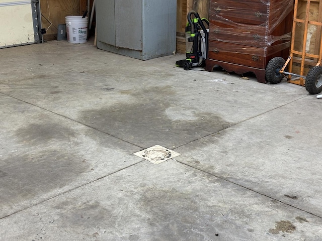 3667 Arthesia St E, Armstrong, IL 61812 - view of garage