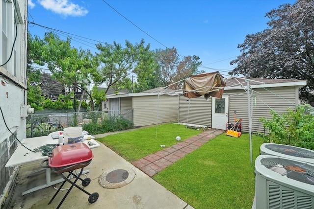 1438 S 50th Ct, Cicero, IL 60804 - view of yard with a patio area