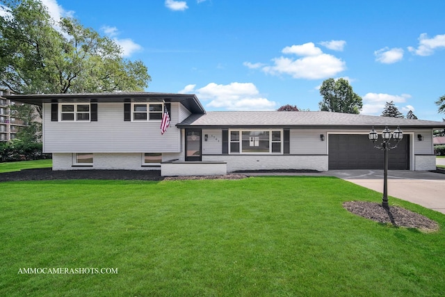 1701 Newton Dr, Morris, IL 60450 - photo 1
