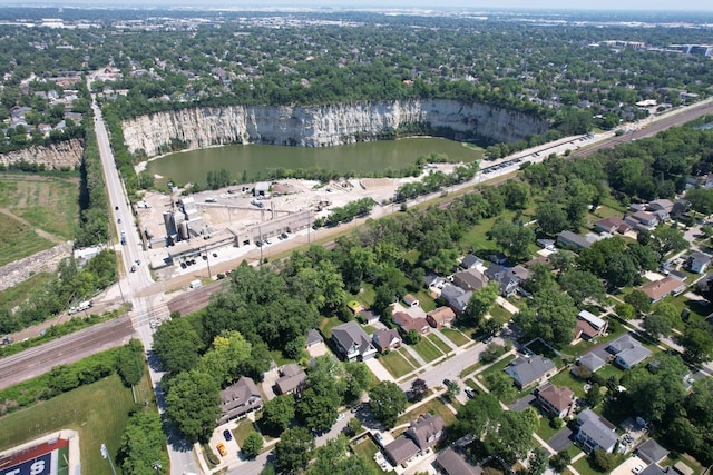 505 W Alexander Blvd, Elmhurst, IL 60126 - aerial view of property's location with a nearby body of water and nearby suburban area