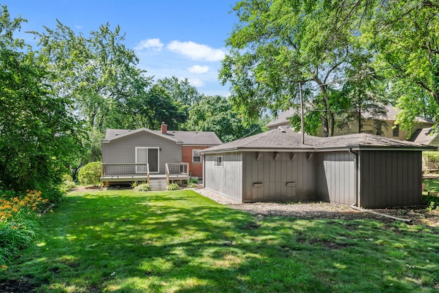 505 W Alexander Blvd, Elmhurst, IL 60126 - view of grassy yard featuring a deck