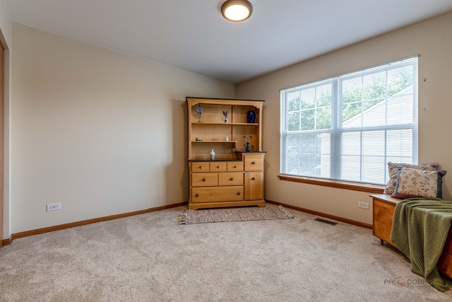 330 Greenview Ln, Lake Villa, IL 60046 - sitting room with baseboards and light carpet