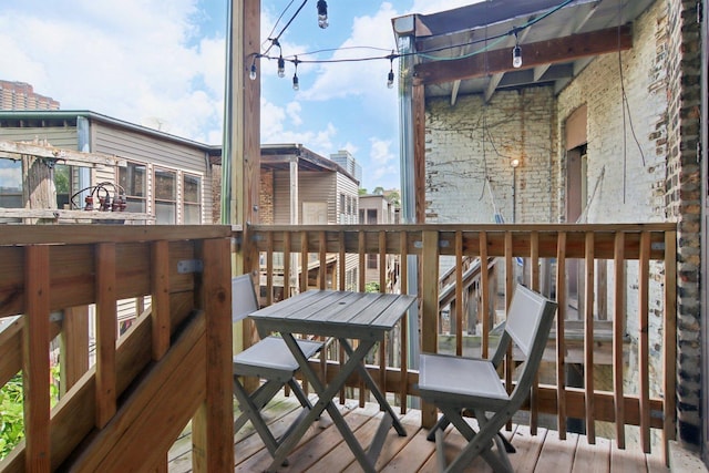700 W Cornelia Ave Unit 3E, Chicago, IL 60657 - view of wooden terrace