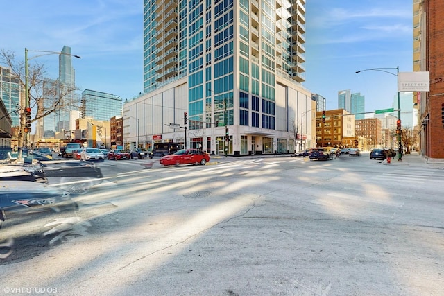 757 N Orleans St Unit 907, Chicago, IL 60654 - view of property featuring a city view