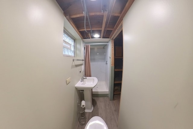 445 Kinkaid Ct, Des Plaines, IL 60016 - full bath with curtained shower and wood finished floors