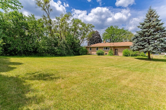 1481 Bloomingdale Rd, Glendale Heights, IL 60139 - view of green lawn