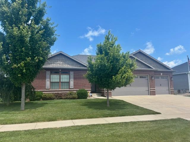 5712 Sugarberry Ave, Bloomington, IL 61705 - photo 1