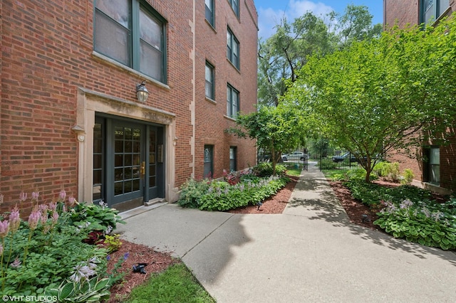 3120 W Carmen Ave Unit 3, Chicago, IL 60625 - photo 2