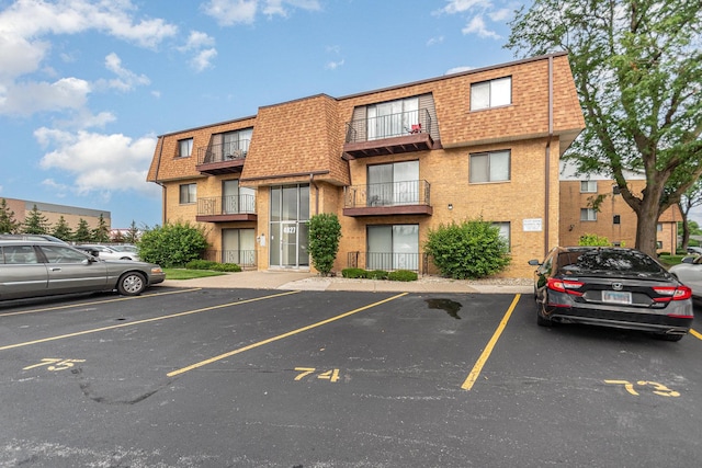 4827 W 109th St Unit 203, Oak Lawn, IL 60453 - photo 1