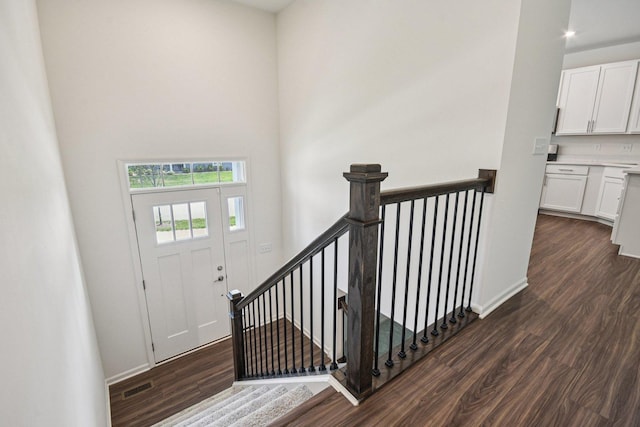 1085 Moraine Dr, South Elgin, IL 60177 - photo 3