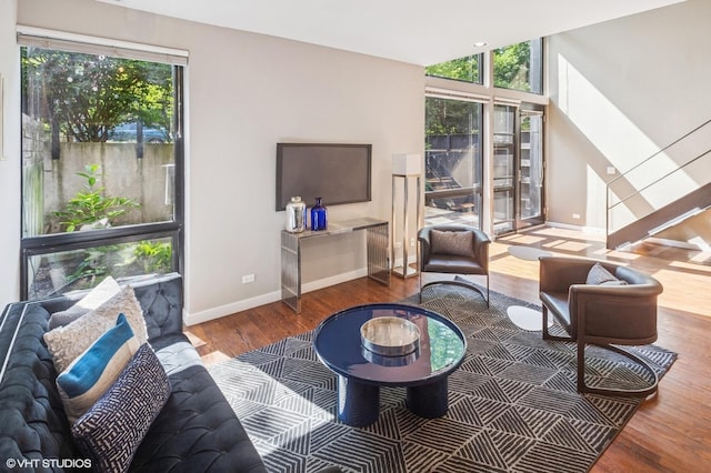 925 N Wolcott Ave Unit 103, Chicago, IL 60622 - photo 2