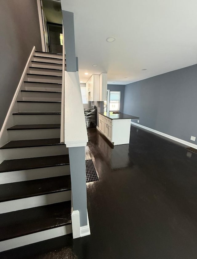 718 E 105th St, Chicago, IL 60628 - photo 2