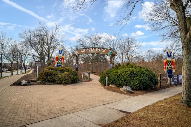 379 Summit Cir, Lombard, IL 60148 - view of property's community