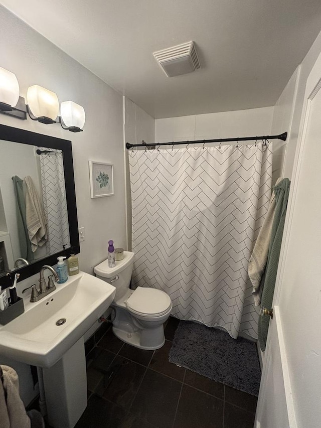 1805 Rock St, Peru, IL 61354 - bathroom featuring tile patterned floors and curtained shower