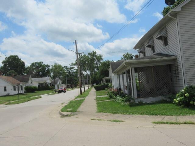 233 Buena Vista St, Paris, IL 61944 - photo 11