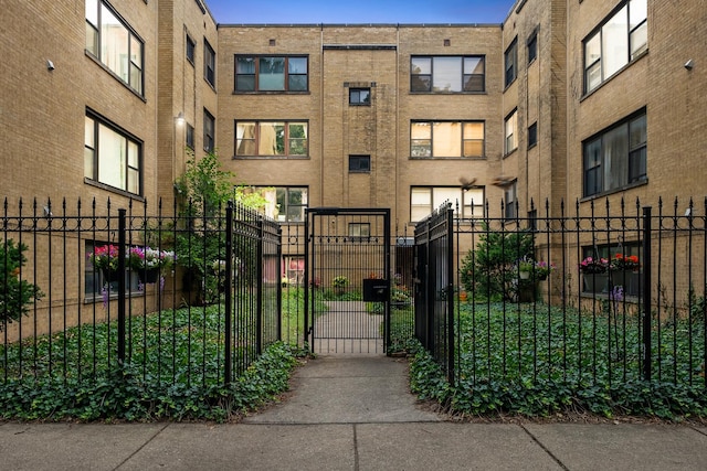 7409 N Seeley Ave Unit 2B, Chicago, IL 60645 - view of property