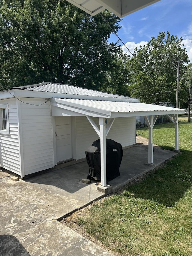 925 E Sangamon Ave, Rantoul, IL 61866 - view of parking