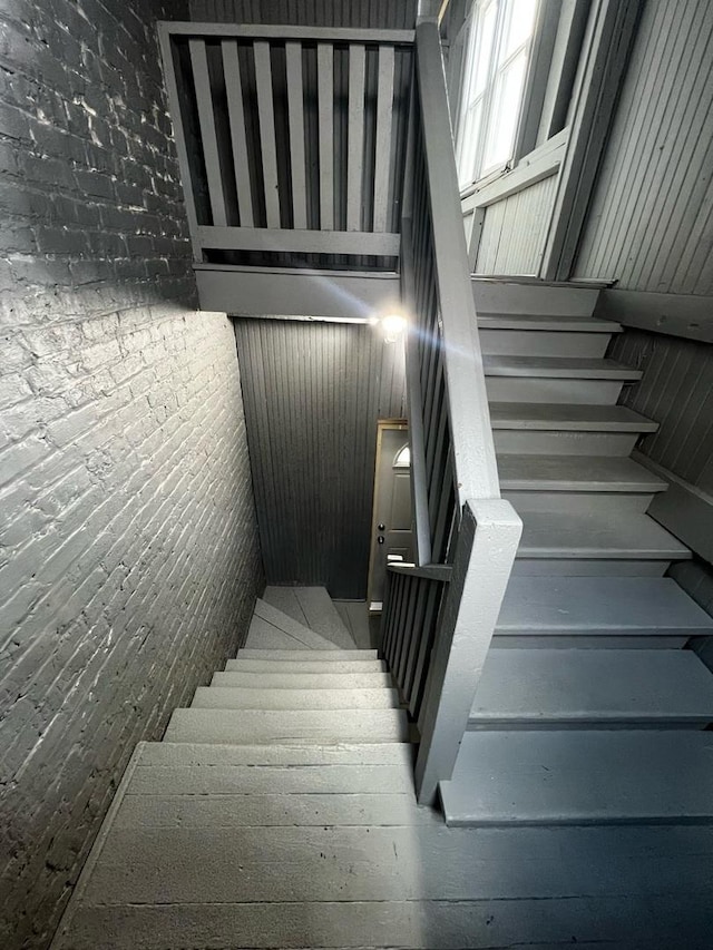 730 N Spaulding Ave, Chicago, IL 60624 - view of staircase