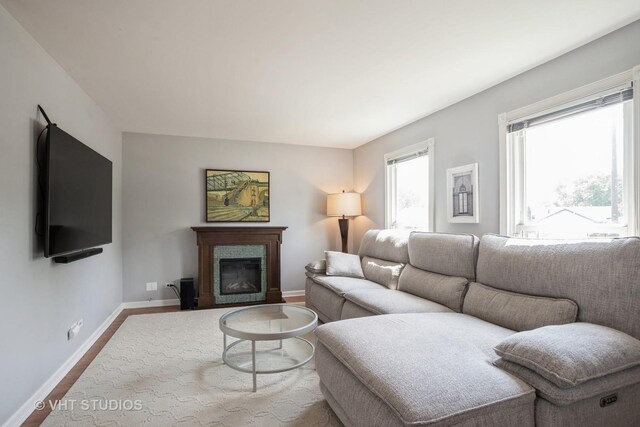 318 Chrisman Dr, Streamwood, IL 60107 - photo 3