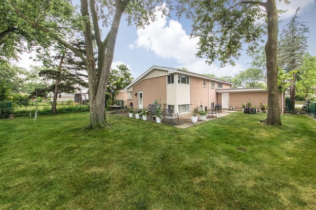 1231 N Hamlin Ave, Park Ridge, IL 60068 - back of house with a patio