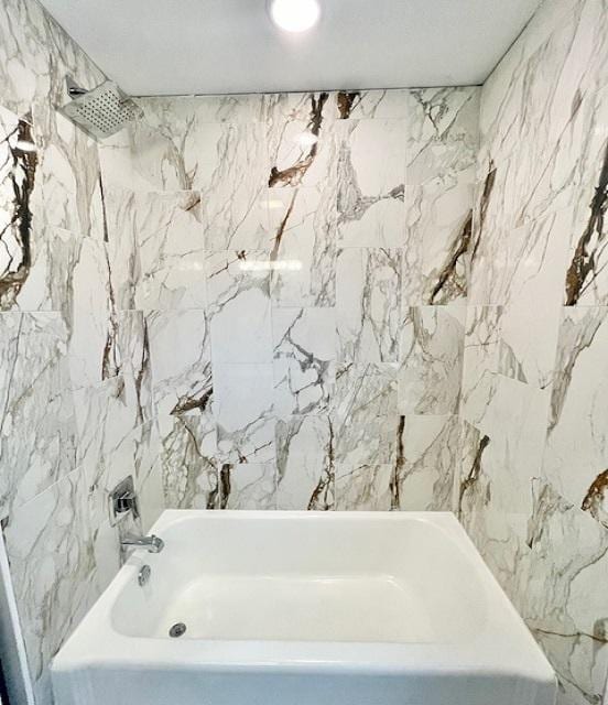 9302 S Eberhart Ave, Chicago, IL 60619 - full bath with bathtub / shower combination