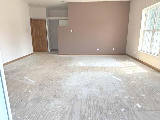 1136 Park Pl, Bellwood, IL 60104 - unfurnished room with baseboards