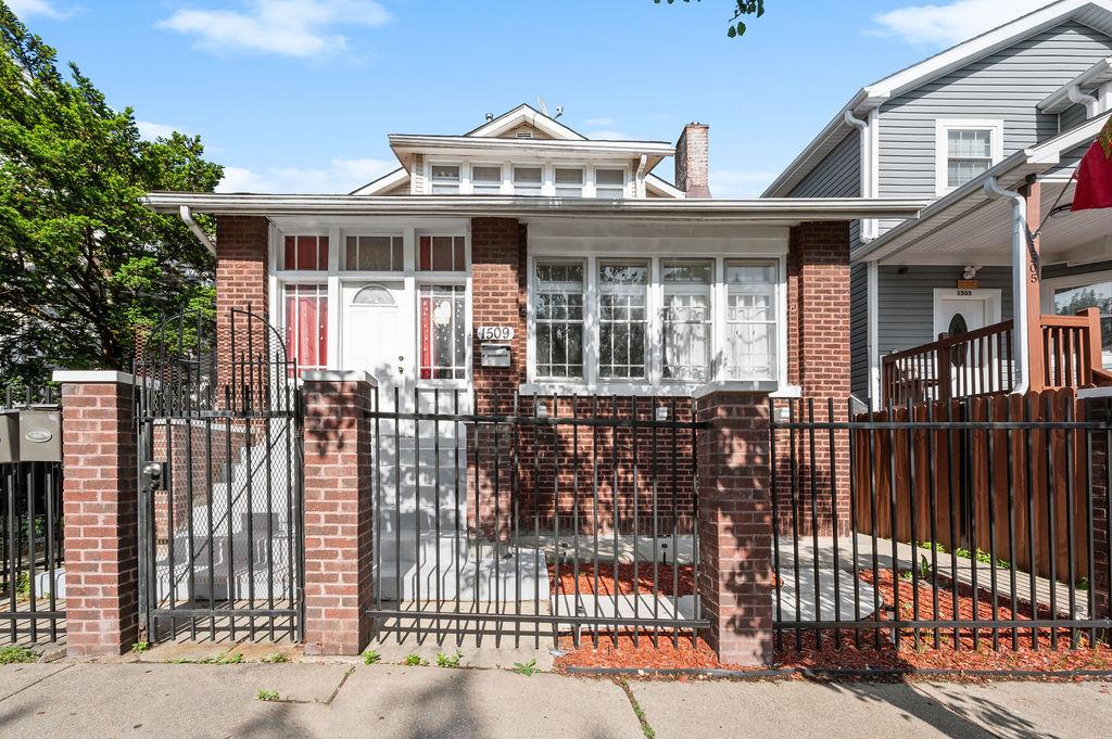 1509 N Central Ave, Chicago, IL 60651 - photo 1