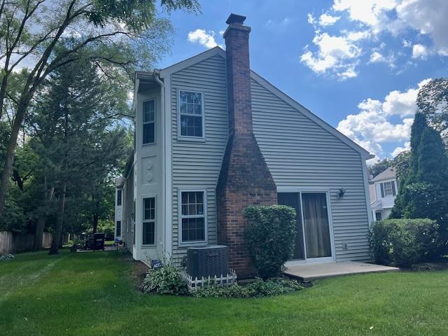 2S749 Grove Ln, Warrenville, IL 60555 - photo 6